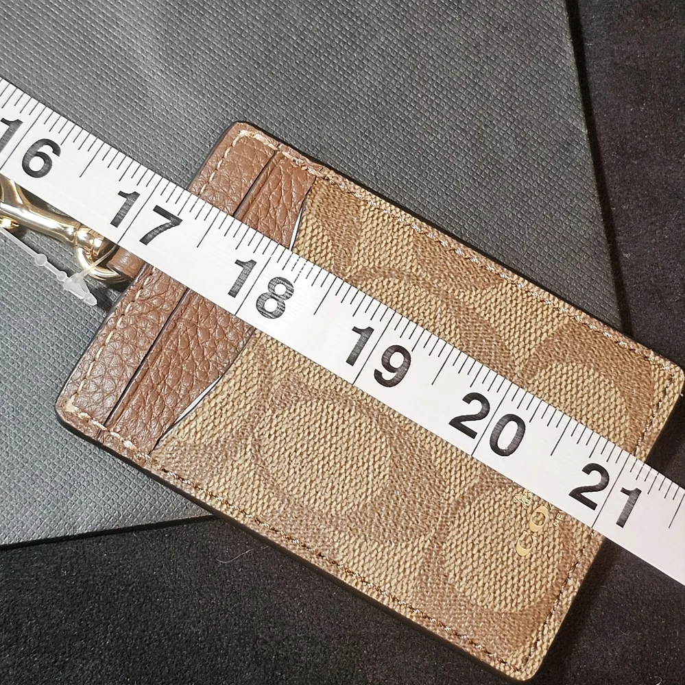 (UNISEX) COACH ID LANYARD IN SIGNATURE CANVAS (NWT) - Picture 11 of 14